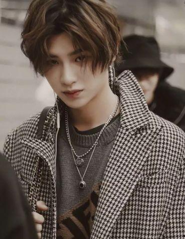 黄景瑜黄明昊圈内爆料,娱乐圈背后的真实故事